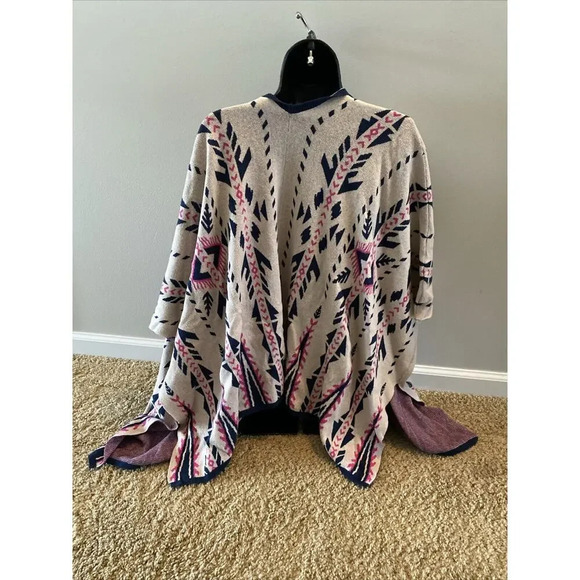 Flying Tomato Womens Small Medium Aztec Poncho Cardigan Sweater Kimono Boho - Picture 8 of 8